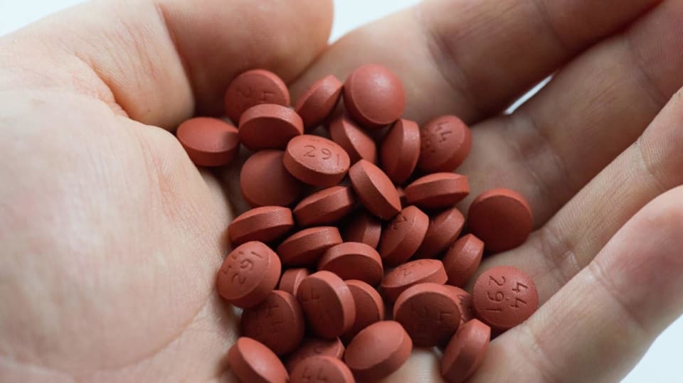 ibuprofen - cpeme se jimi po hrstích